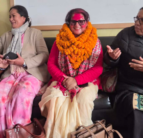 सुदूरपश्चिममा एमालेकी भण्डारीले गरिन् उम्मेदवारी दर्ता