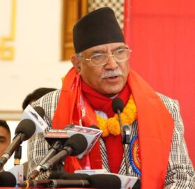 ७२ वर्षमा चलिराखेको छु, अझै केही वर्ष भिड्छु : प्रचण्ड