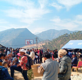 बाजुरामा निर्वाचन प्रहरीमा भर्ना हुन आवेदन दिनेको भीड