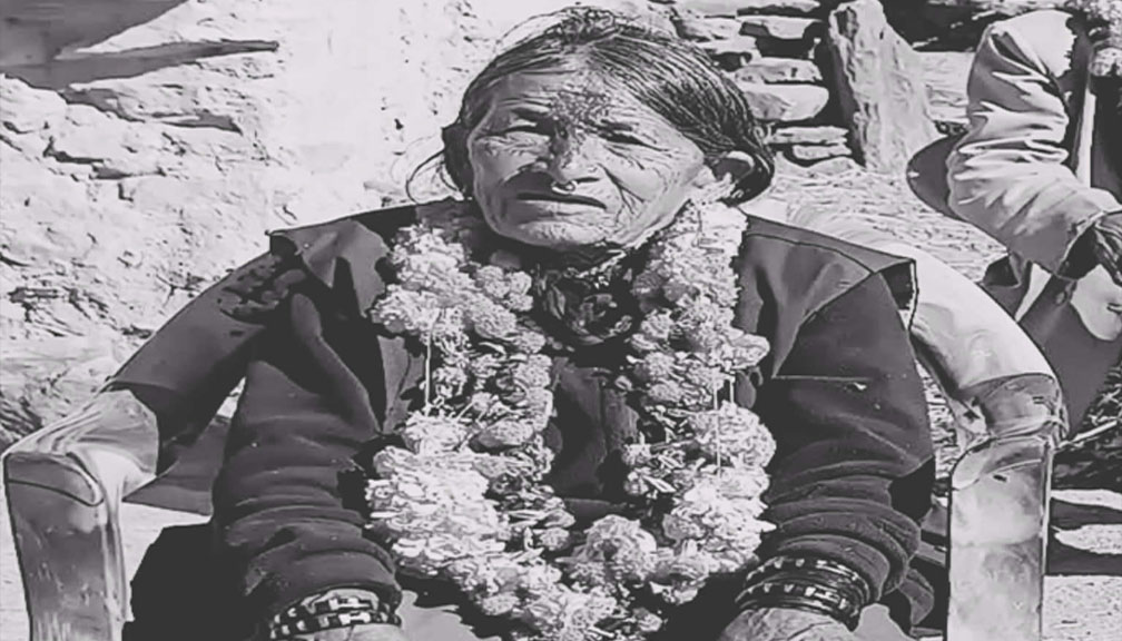 खप्तड छेडेदह गाउँपालिका अध्यक्ष रावतलाई मातृशोक