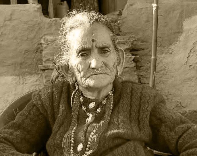 नेकपा एमाले केन्द्रिय सदस्य तथा प्रतिनिधिसभा उम्मेदवार  थापालाई मातृशोक