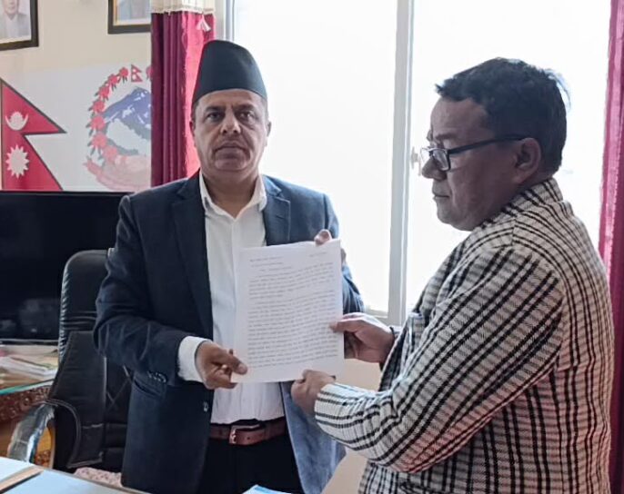 बाजुरामा निर्वाचनको दिन हिंसा हुन नदिन प्रजिअलाई ज्ञापन पत्र