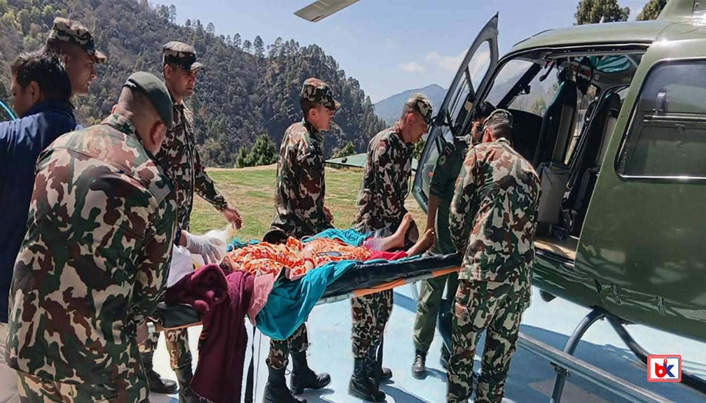 बाजुराबाट सुत्केरीको हेलिकप्टरमार्फत उद्धार