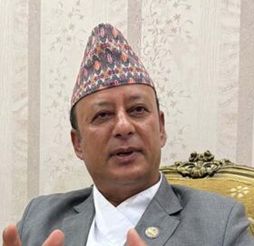कांग्रेस नेता एवं पूर्वमन्त्री दीपक खड्का पक्राउ