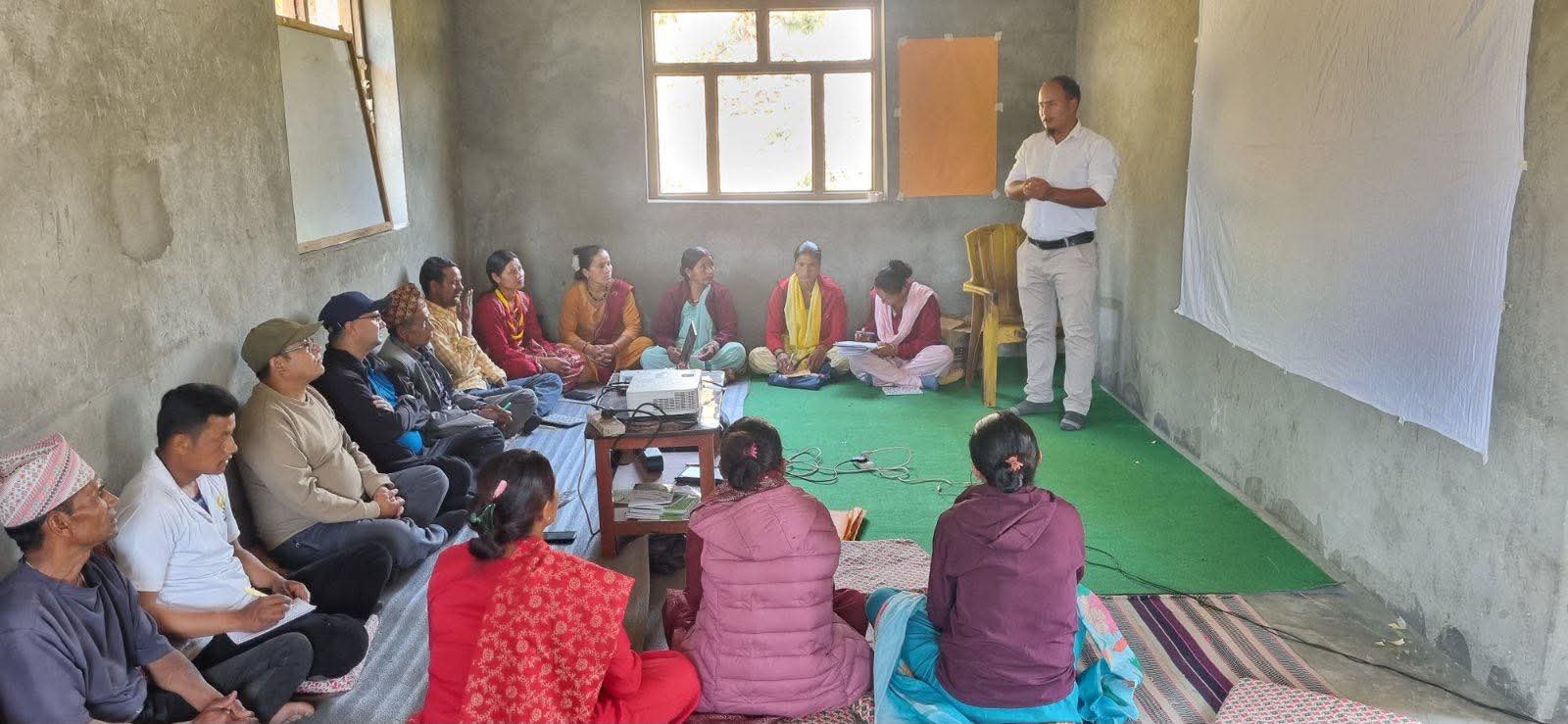 प्राकृतिक खेतीतर्फ आकर्षण बढाउने उद्देश्यसहित बाजुरामा अगुवा किसानलाई तालिम