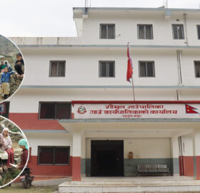 बाजुराको गौमुलले नियमित खोपबाट छुटेका बालबालिका खोज्दै