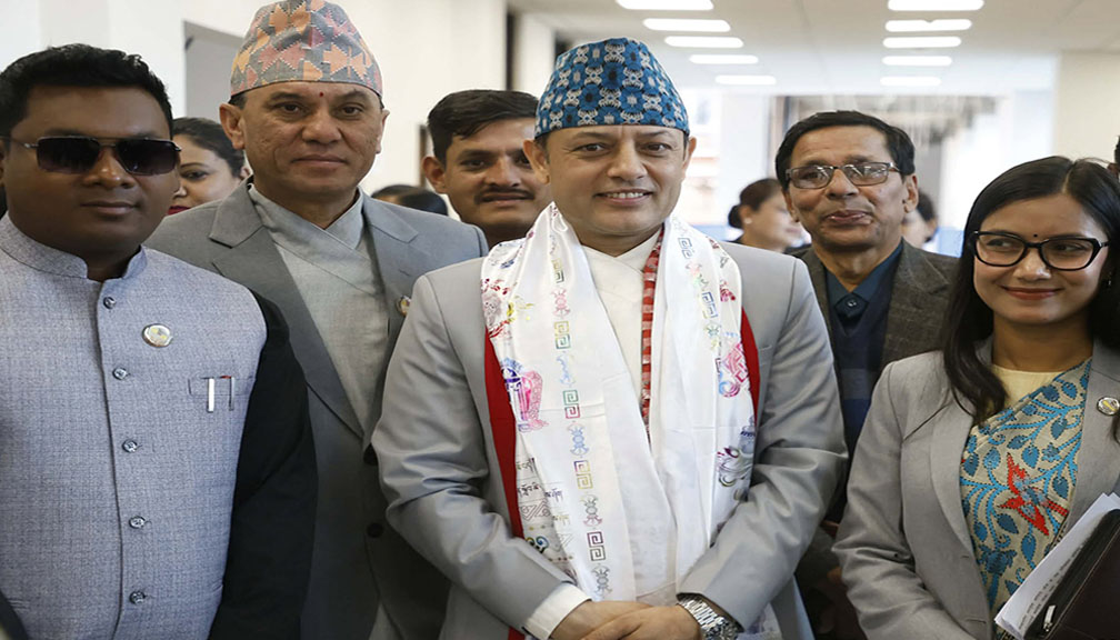 सभामुखमा डोलप्रसाद अर्याल निर्विरोध निर्वाचित भएको घोषणा