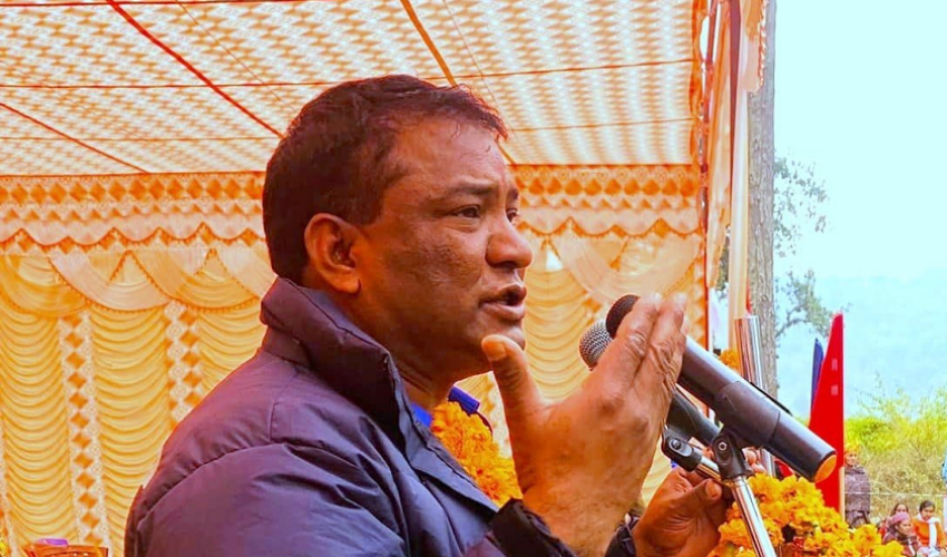 पूर्वसांसदविरुद्ध पक्राउ पुर्जी, चार महिनादेखि फरार