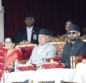 गणतन्त्र दिवसको समारोहमा पूर्वप्रधानमन्त्रीहरुको शून्य उपस्थिति, बोलाइएन कि गएनन् ?