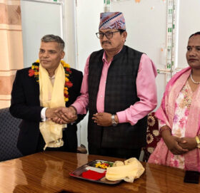 त्रिवेणी नगरपालिकाको प्रमुख प्रशासकीय अधिकृतमा उपाध्याय हाजिर