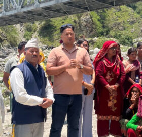 मृतक वडासदस्यकाे परिवारलाई हिमालयन लाइफद्वारा रु. ६२ लाख दाबी भुक्तानी