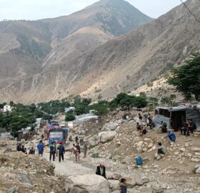 कर्णाली करिडोर सडक अनिश्चितकालका लागि अवरुद्ध