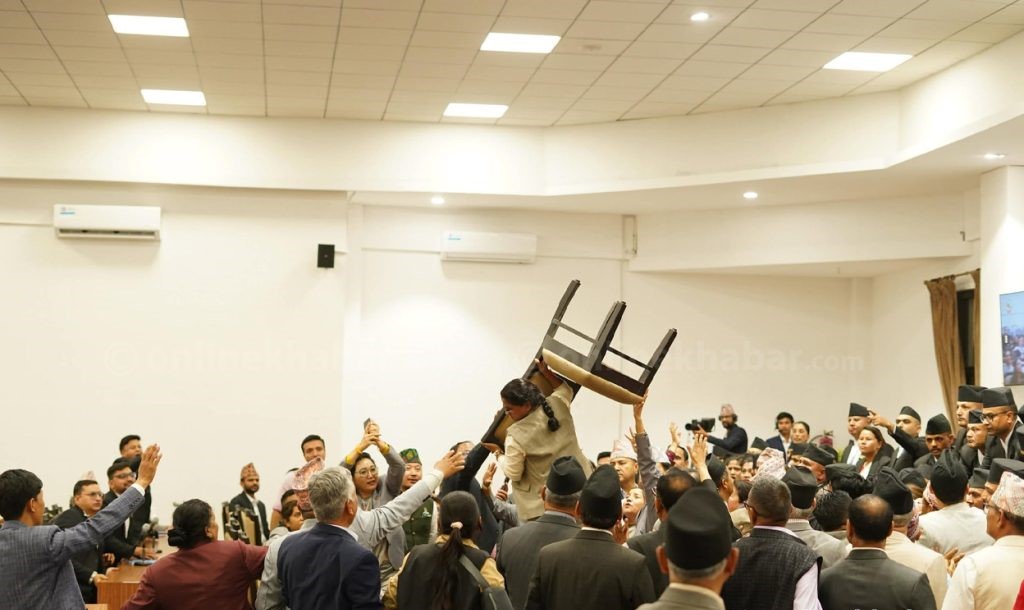 संसद्‌मा अमर्यादित व्यवहार देखाउने सांसदमाथि छानबिन गर्न समिति गठन