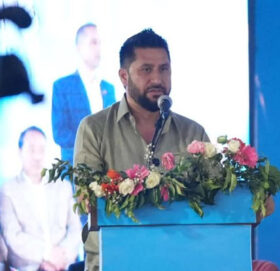कांग्रेस–एमालेलाई रविको सुझाव : आफ्नो दलको अप्ठेरा सुल्झाउनुहोला