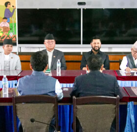 विपक्षी दलले सत्तारुढ दललाई भने : देश जित्नेको मात्र नभई हार्नेको पनि हो
