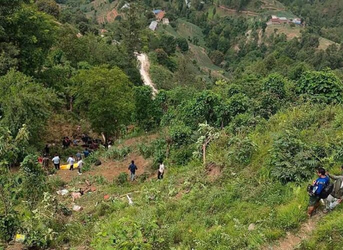 काभ्रे बस दुर्घटना : मृत्यु हुनेको संख्या ८ पुग्यो