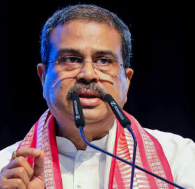 भारतका शिक्षामन्त्री धर्मेन्द्र प्रधानले दिए राजीनामा