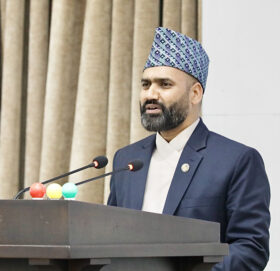 यात्रु अभावले पहाडी विमानस्थलमा नियमित उडान प्रभावित भयो : पर्यटनमन्त्री