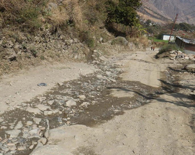 मार्तडी–कोल्टी सडकमा ठेकेदारले काम नगर्दा २० करोड रकम फिर्ता हुँदै