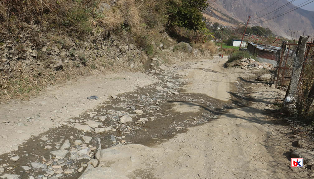 मार्तडी–कोल्टी सडकमा ठेकेदारले काम नगर्दा २० करोड रकम फिर्ता हुँदै